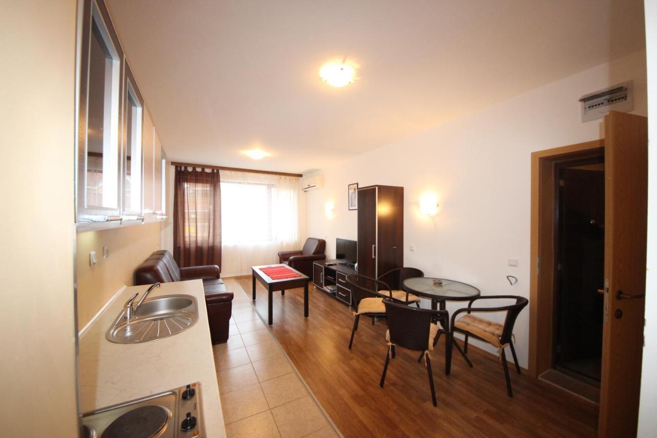 Menada Diamond Bay Apartments Pantai Sunny Luaran gambar
