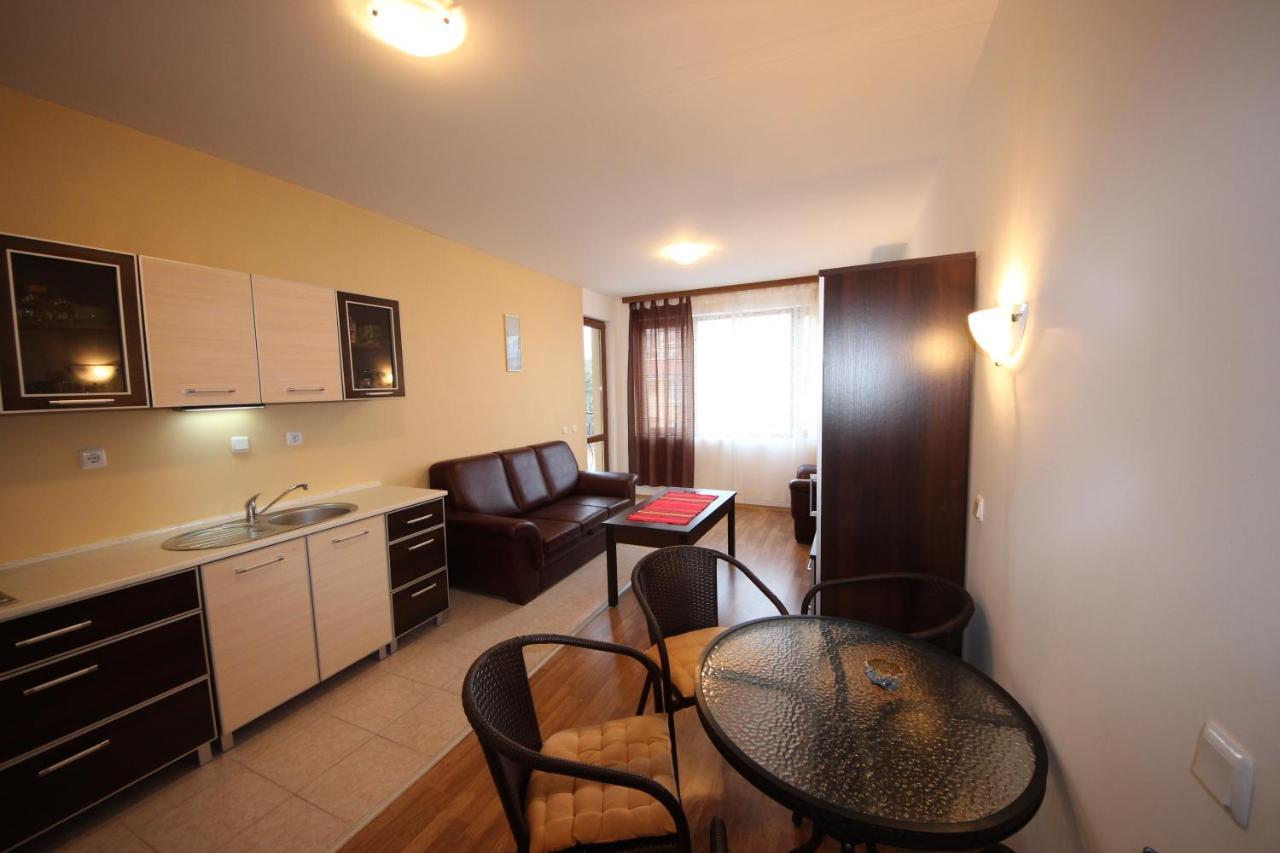 Menada Diamond Bay Apartments Pantai Sunny Luaran gambar