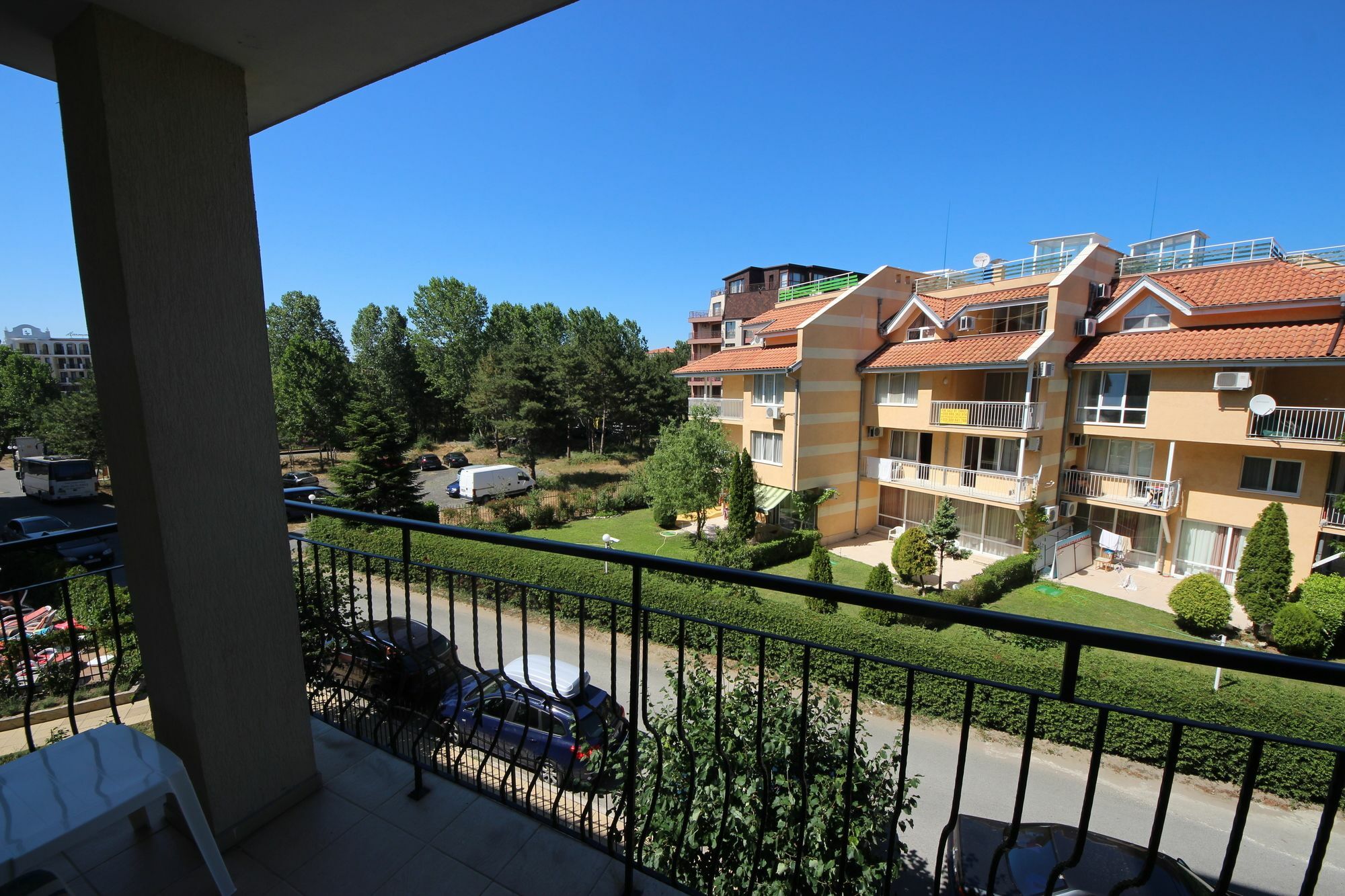 Menada Diamond Bay Apartments Pantai Sunny Luaran gambar